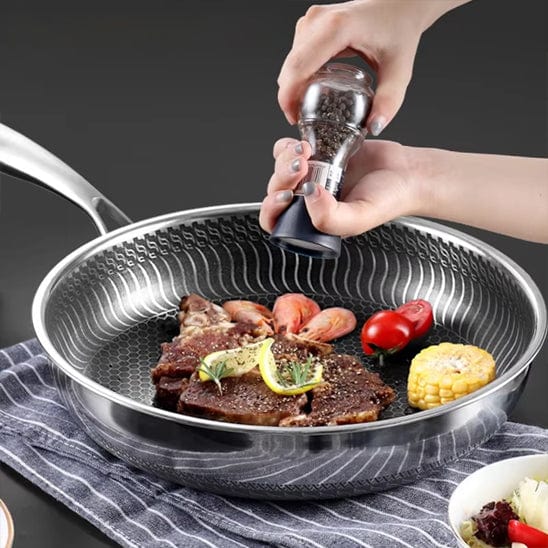 POELE INOX CUISSON VIANDE ASSAISONNEE